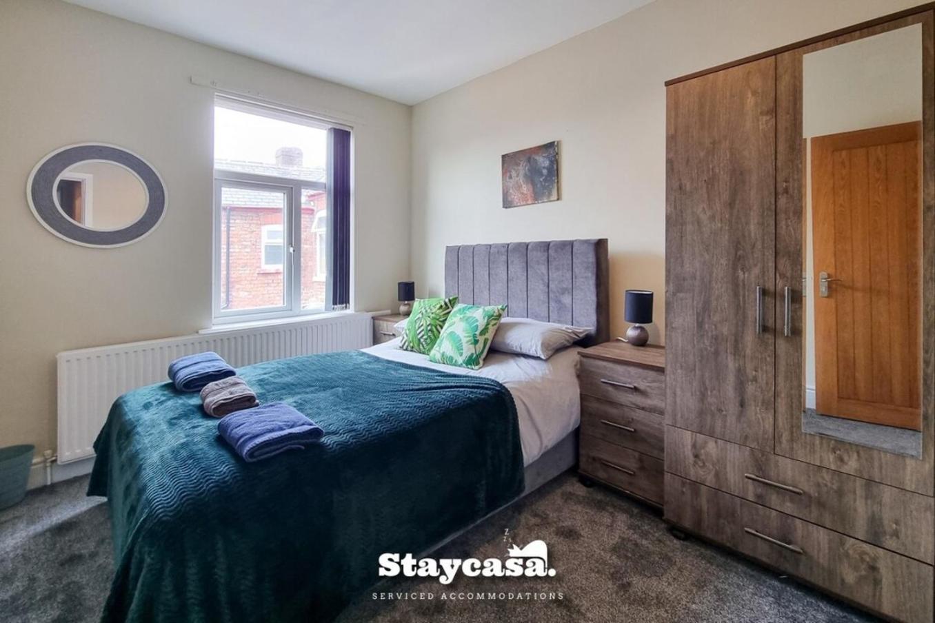 Clarence Co-Living - Private Room Self-Cater Манчестър Екстериор снимка