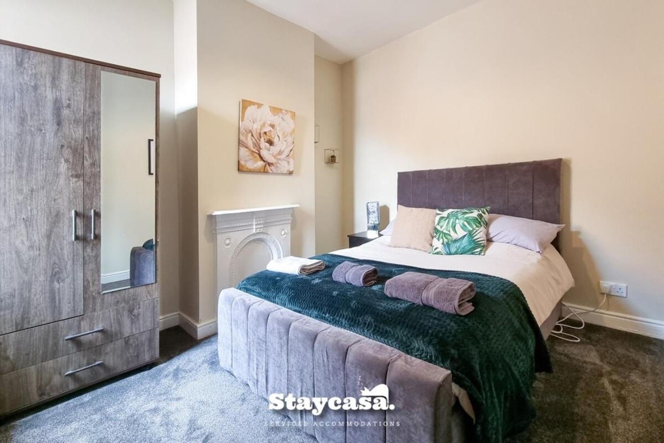 Clarence Co-Living - Private Room Self-Cater Манчестър Екстериор снимка