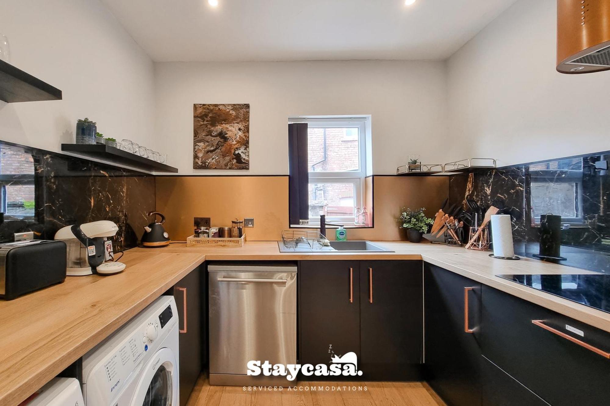 Clarence Co-Living - Private Room Self-Cater Манчестър Екстериор снимка